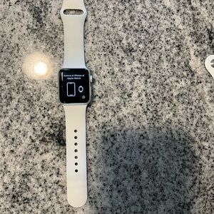 Apple Watch Series 3 (38 MM)